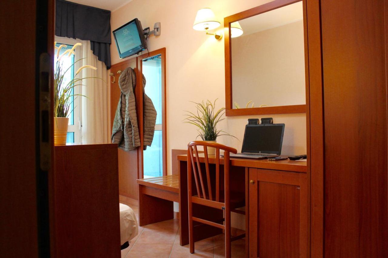 Hotel Jole Cesenatico Exteriér fotografie